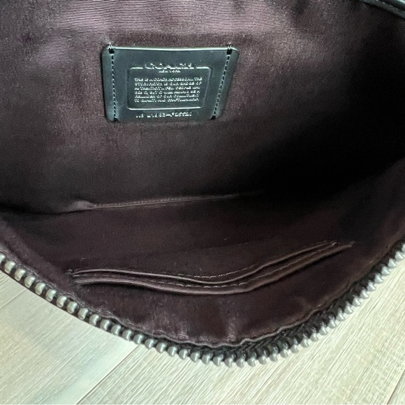 NWOT Coach Large Pouch Signature Canvas Shad - Picture 10 of 16
